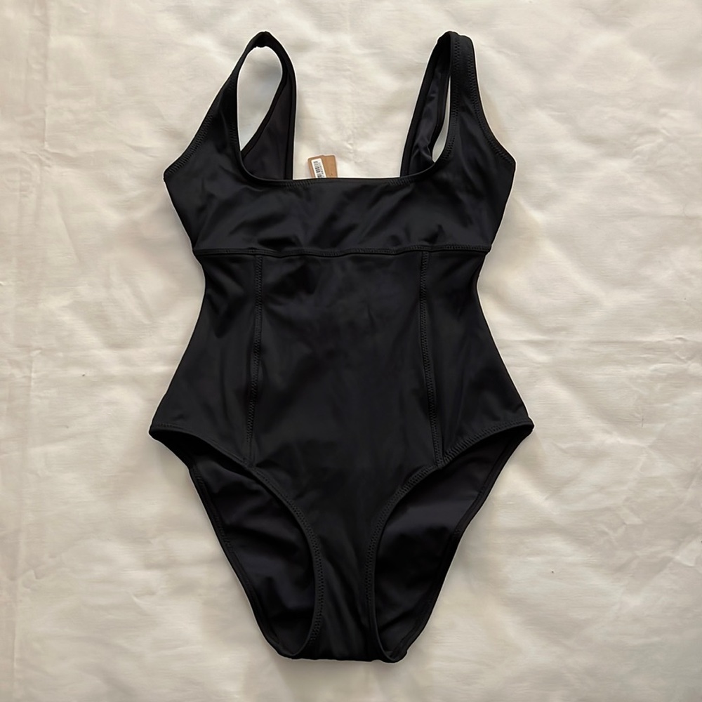SKIMS SHAPING SWIM TANK ONE PIECE